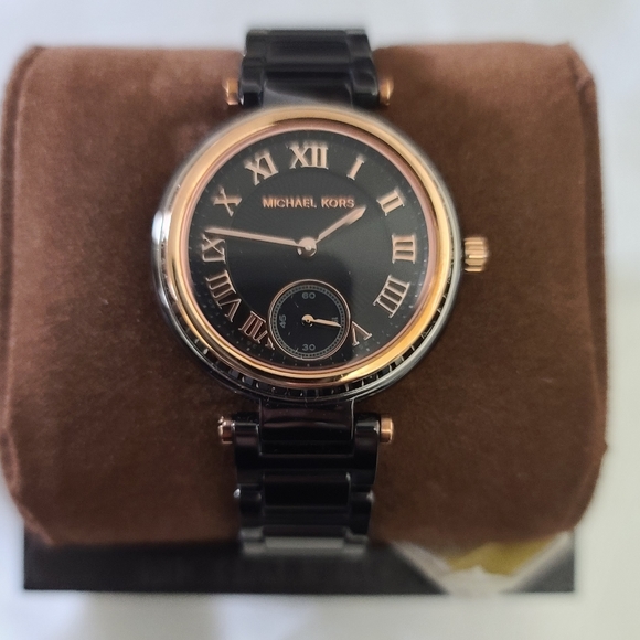 Michael Kors Mini Skylar Black Dial Ceramic Watch main image 4